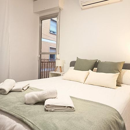 Modern Plaza De Toros Apartment With Free Parking Granada Exterior photo