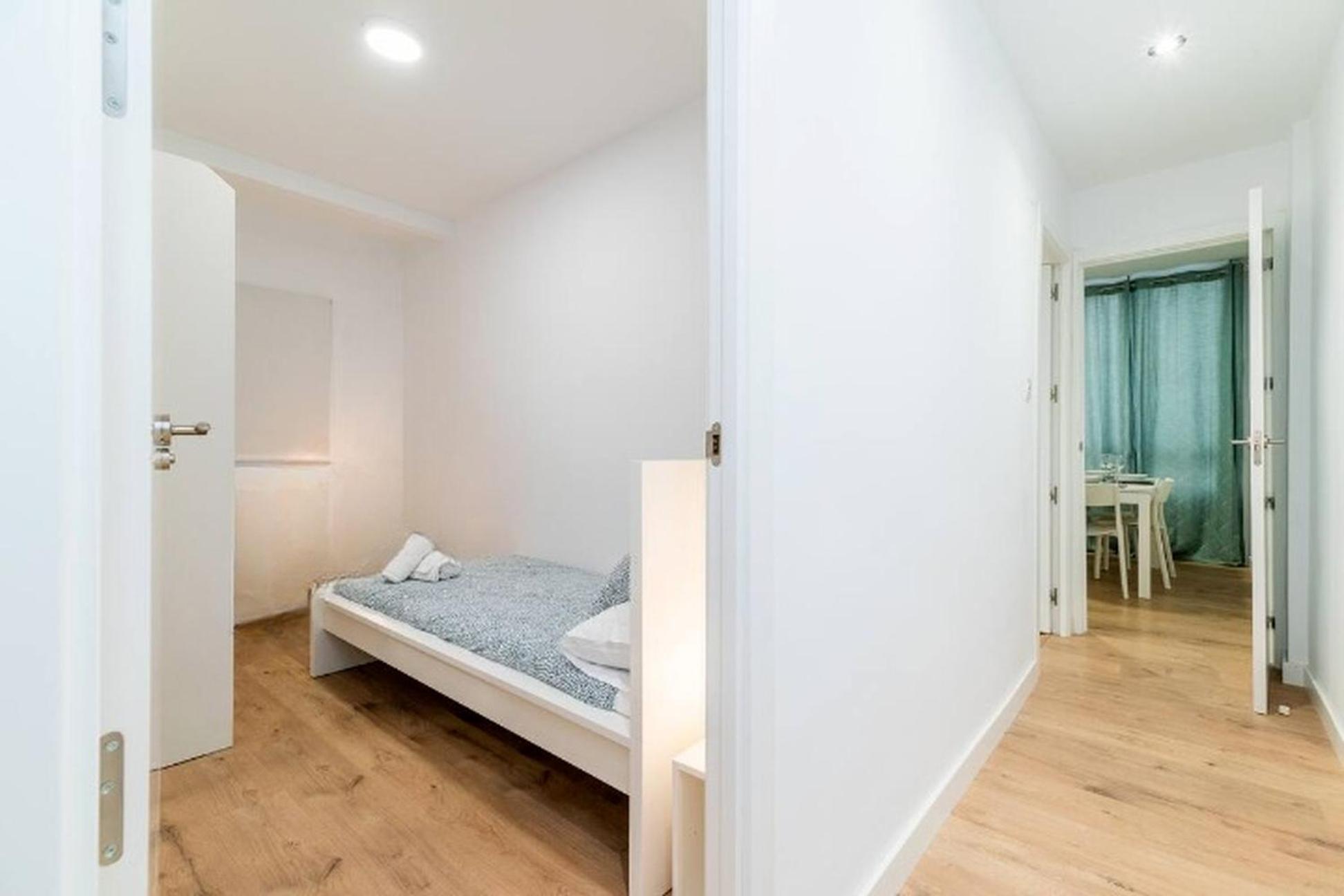 Modern Plaza De Toros Apartment With Free Parking Granada Exterior photo